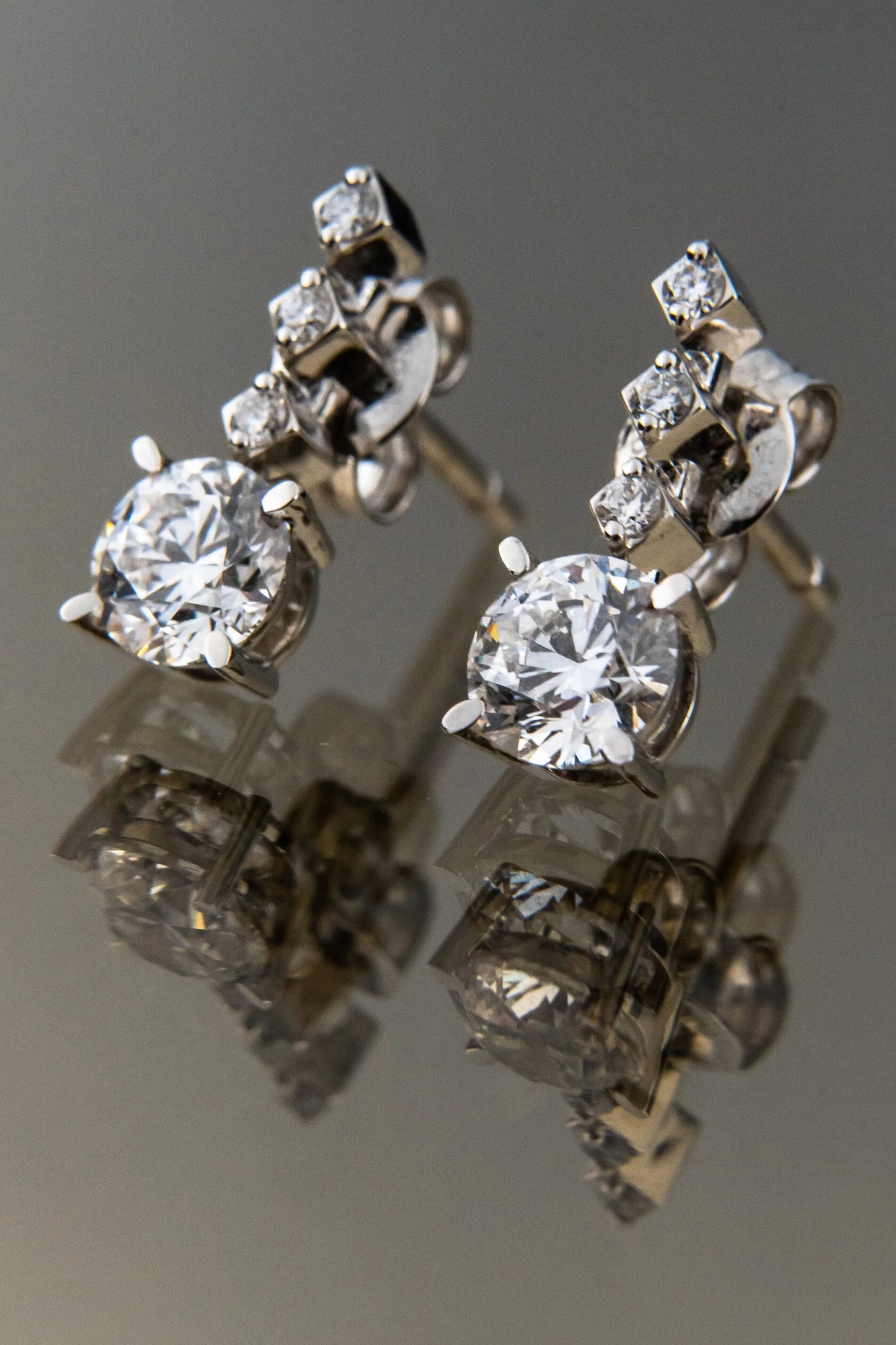 8-Stone Diamond Set — 1.006 ct (Round) for Custom Earrings (E/VVS1)