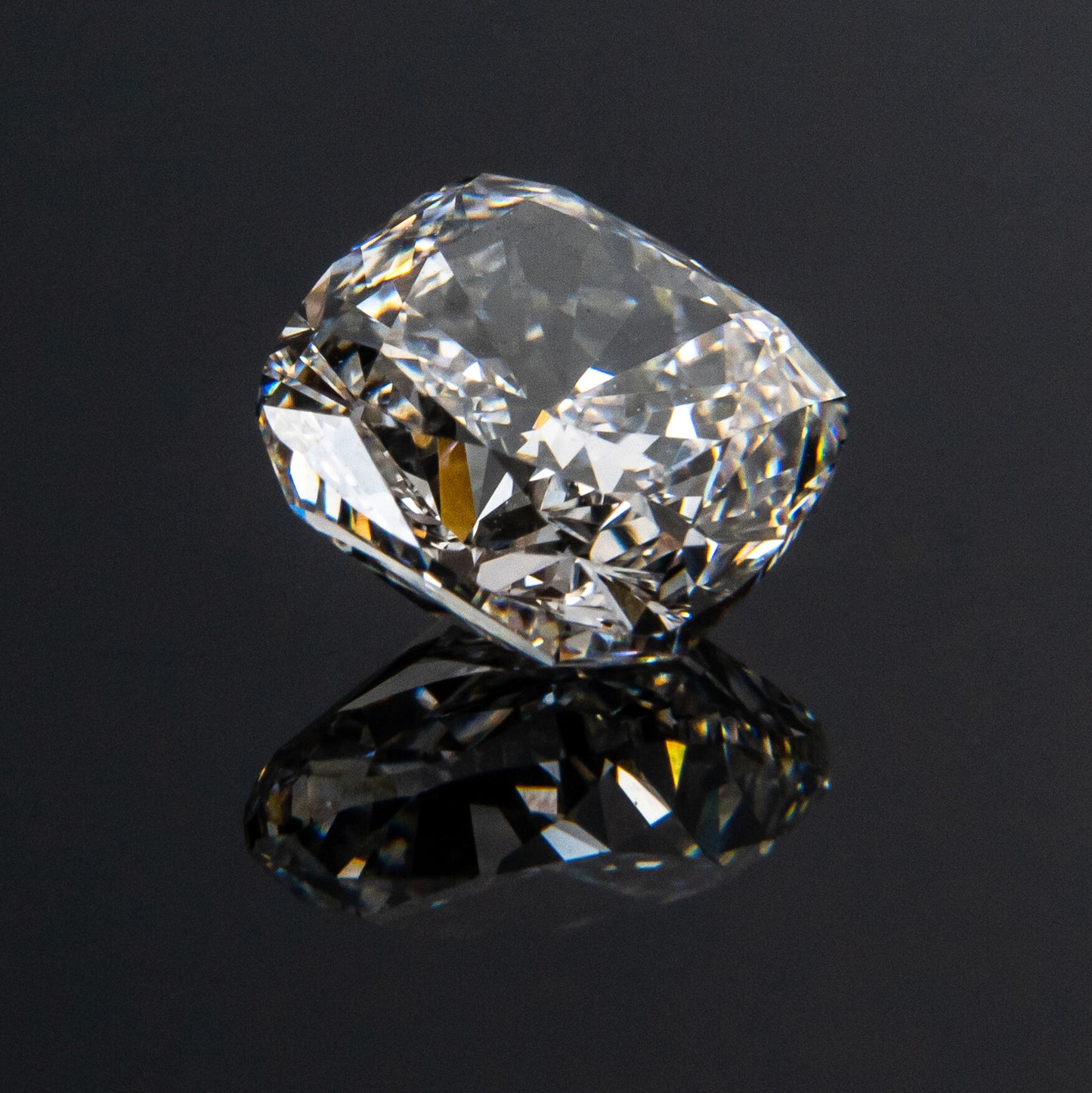 0.70ct Cushion-Cut CVD Diamond | I | VS2 | Certified